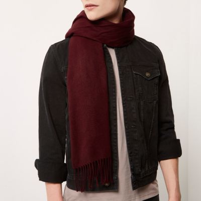 Dark red tassel brushed scarf